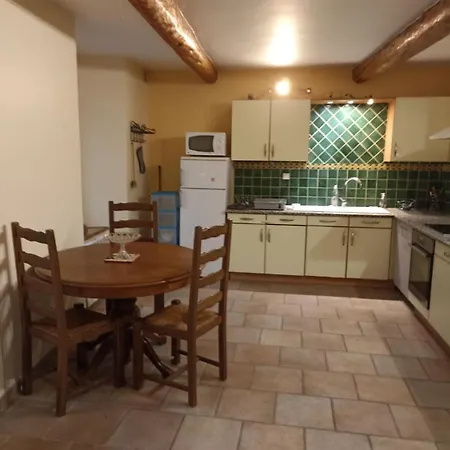 Mas De La Fontaine Bed & Breakfast