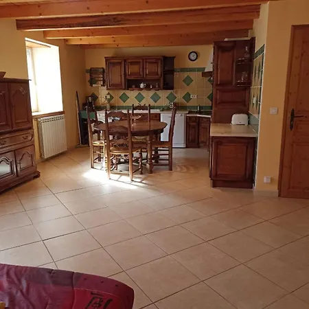 Mas De La Fontaine Couette-café